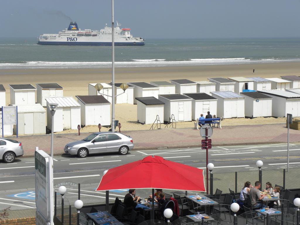 Hotel De La Plage Кале Екстериор снимка