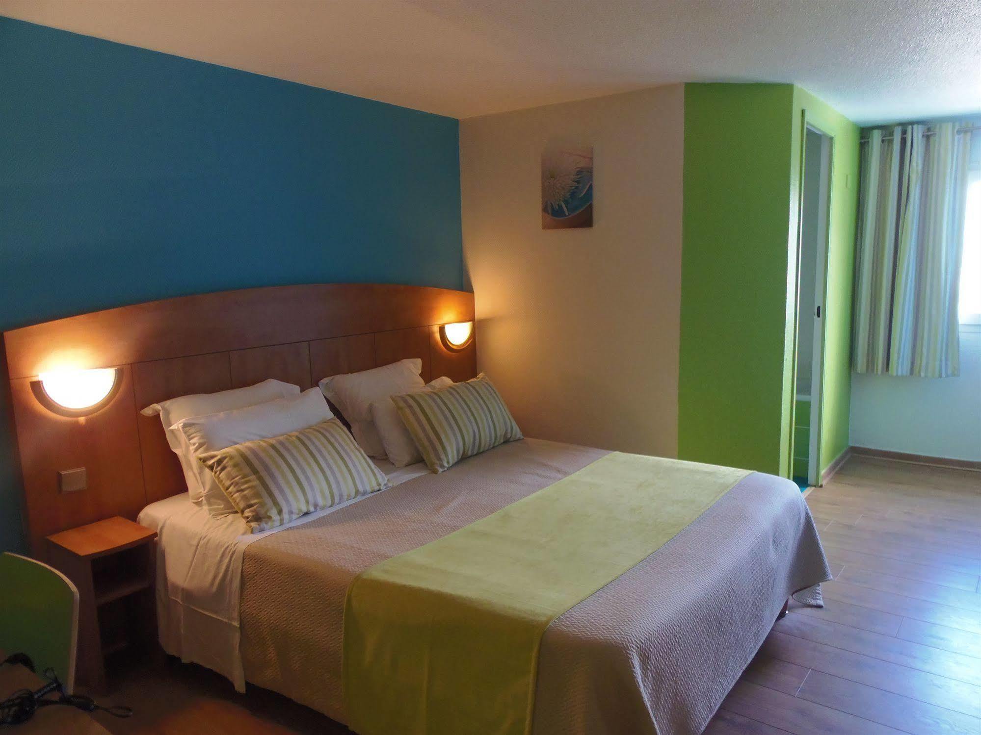 Hotel De La Plage Кале Екстериор снимка