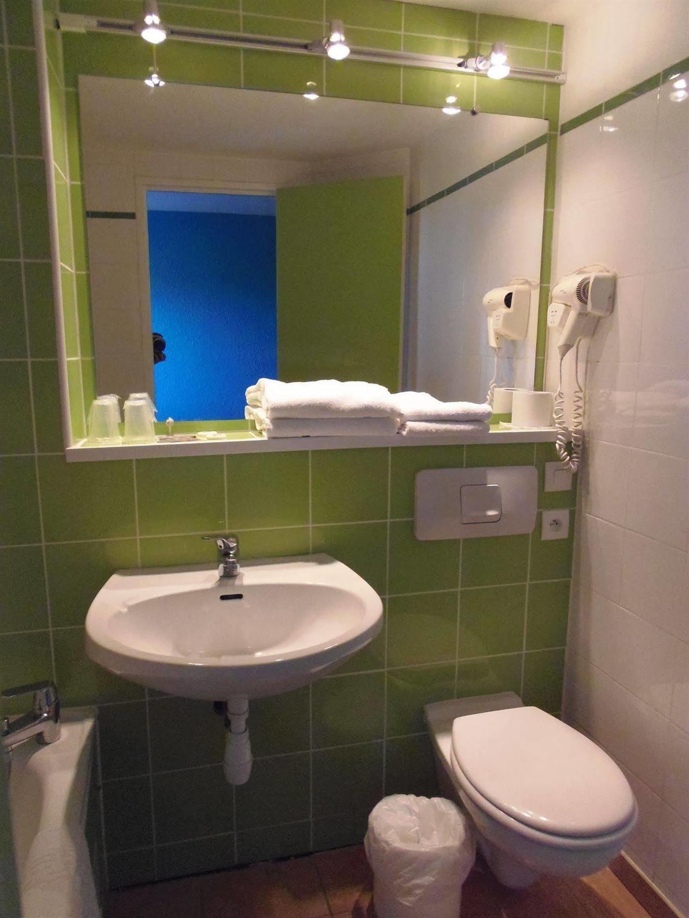 Hotel De La Plage Кале Екстериор снимка